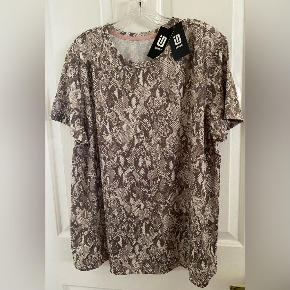 IDEALOGY…WOMENS  Snake Print Shirt